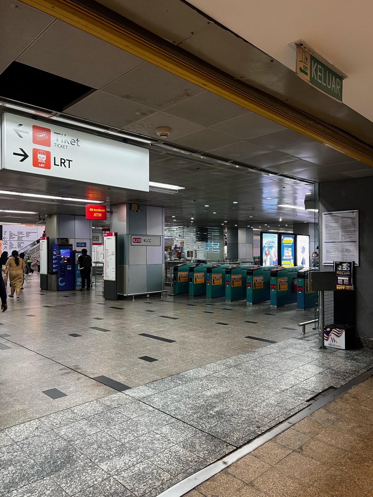 KLCC LRT station platform area